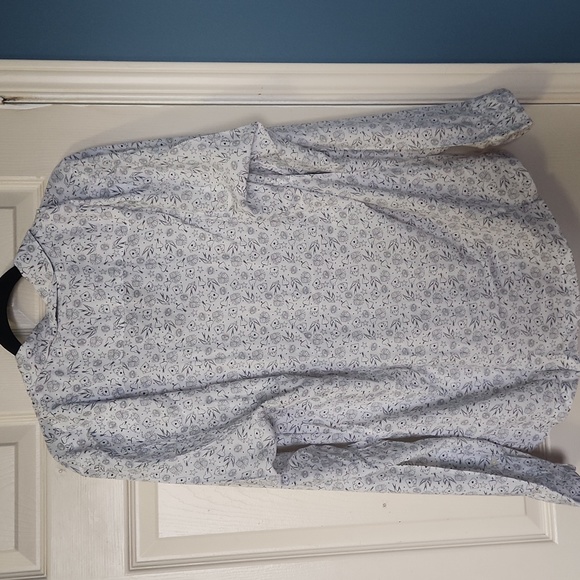 Abercrombie dress shirt - Picture 2 of 3